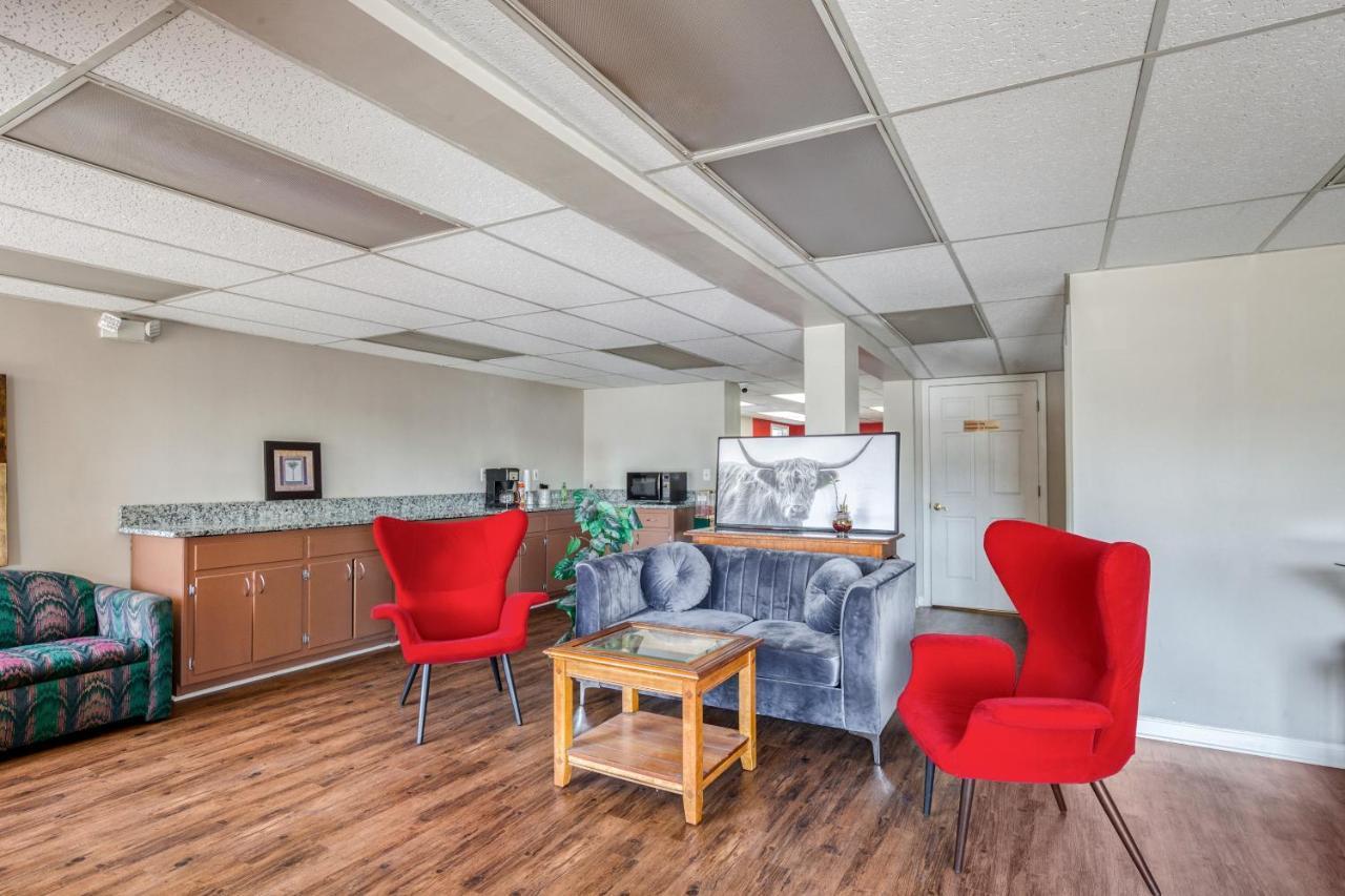Oyo Hotel Decatur I-20 East & Wesley Club Dr מראה חיצוני תמונה