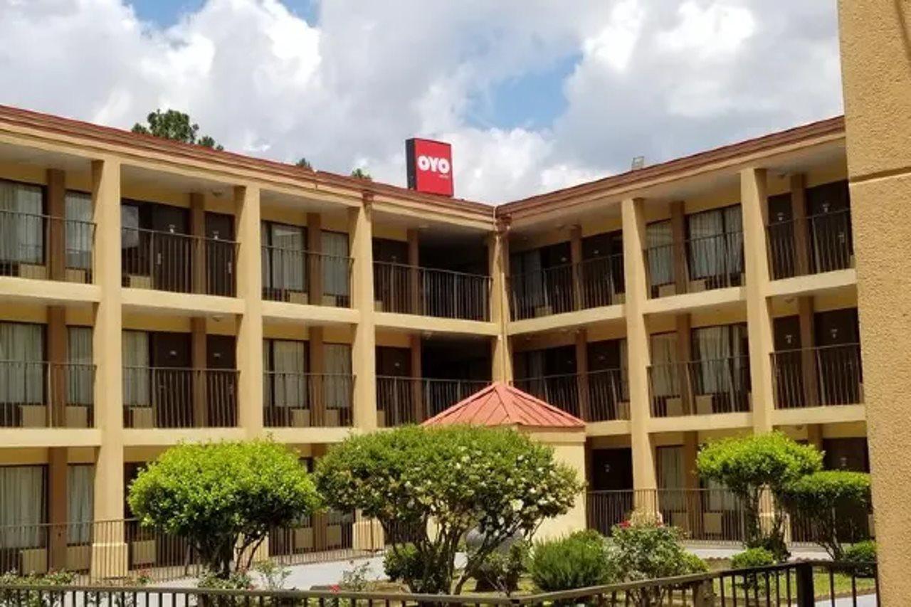Oyo Hotel Decatur I-20 East & Wesley Club Dr מראה חיצוני תמונה
