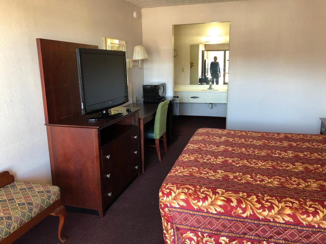 Oyo Hotel Decatur I-20 East & Wesley Club Dr מראה חיצוני תמונה