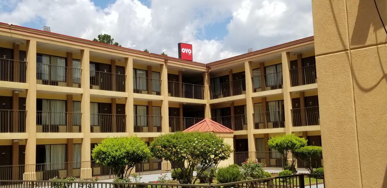 Oyo Hotel Decatur I-20 East & Wesley Club Dr מראה חיצוני תמונה