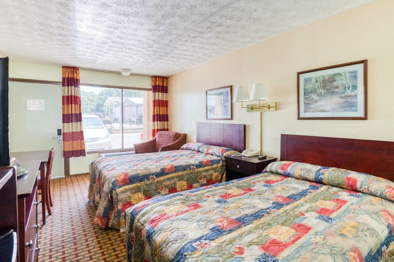 Oyo Hotel Decatur I-20 East & Wesley Club Dr מראה חיצוני תמונה